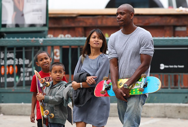 Dave, Elaine, and Chappelle kids