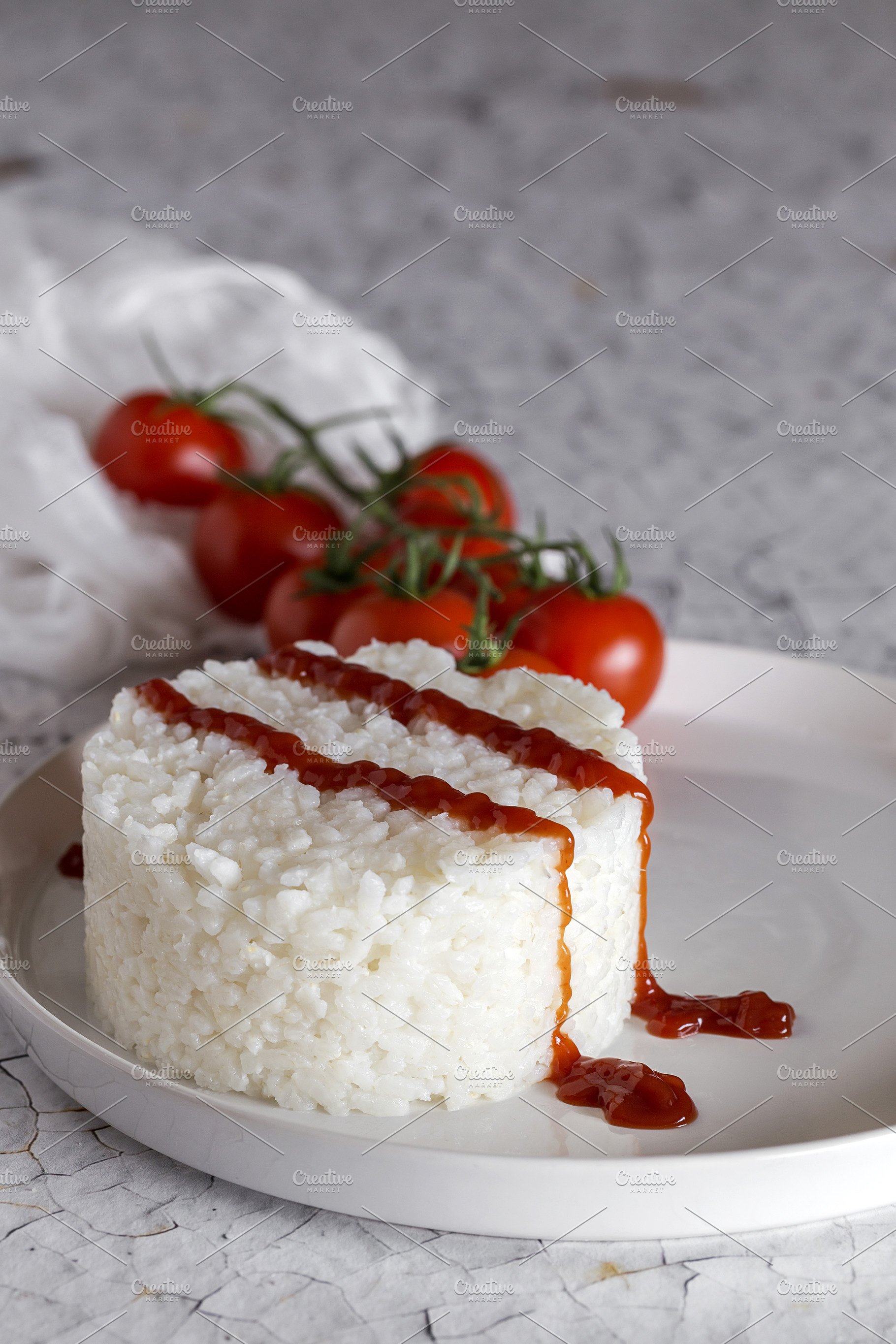 rice and tomatoes