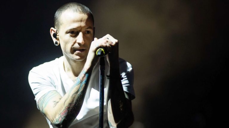 Chester Bennington Life, Marriage, Family, Career, Net Worth, Death