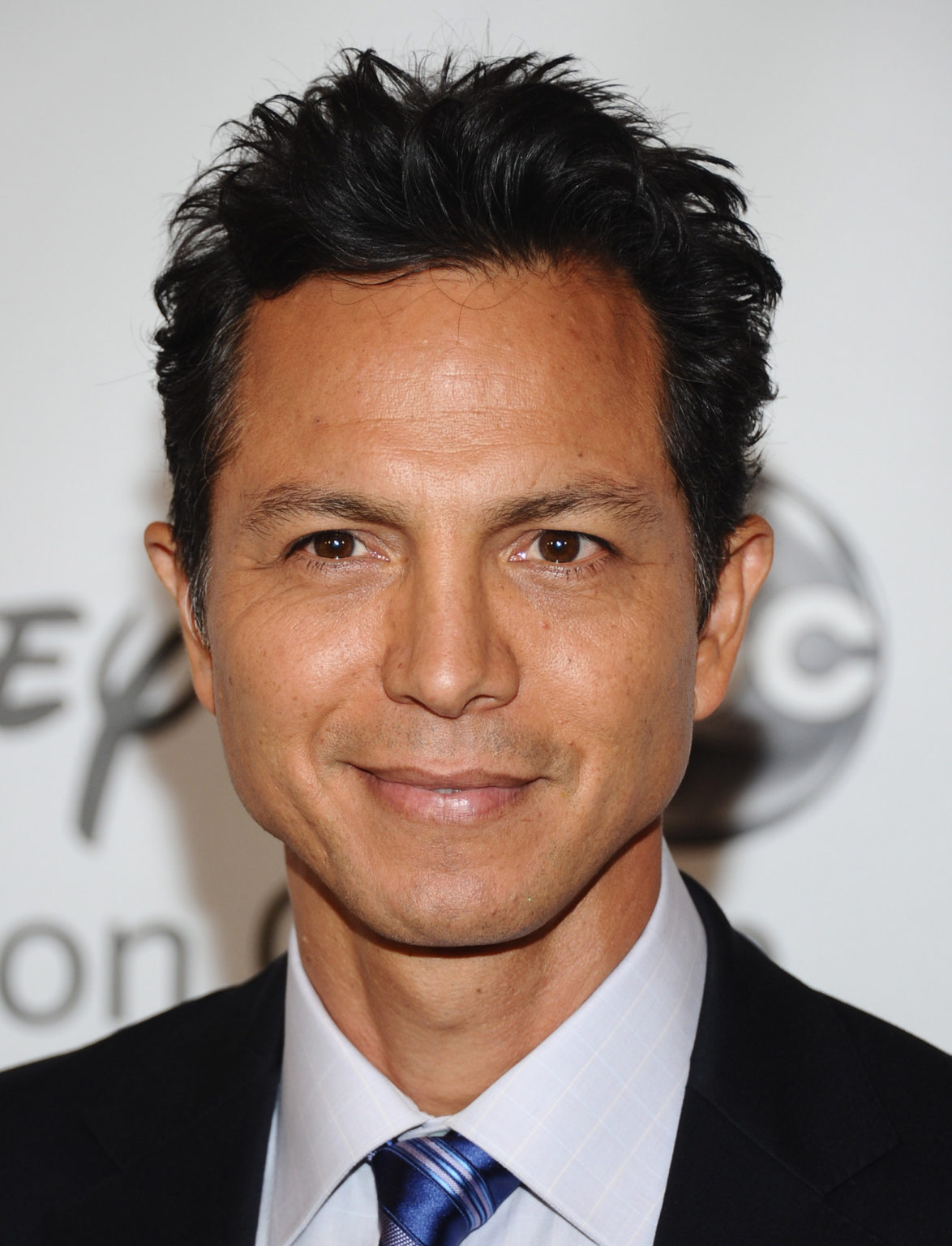 Benjamin Bratt Bio, Early Life, Career, Net Worth and Mesurements