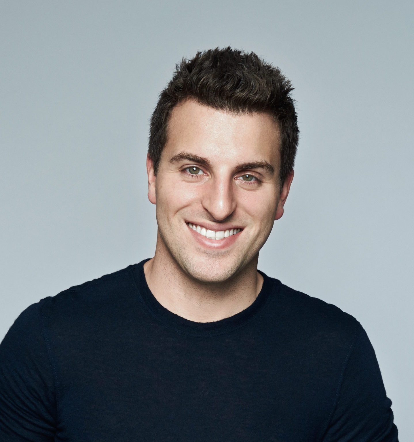 Brian Chesky Bio, Early Life, Career, Girlfriend, Net Worth