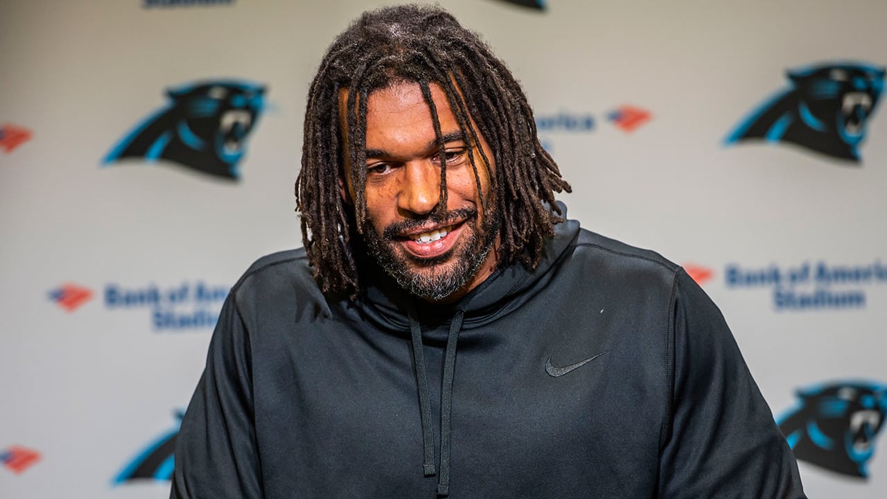 does julius peppers have a son