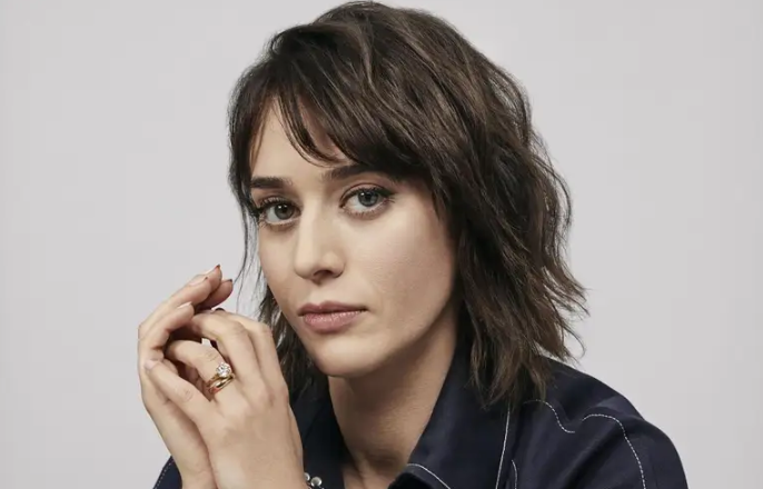 Lizzy Caplan