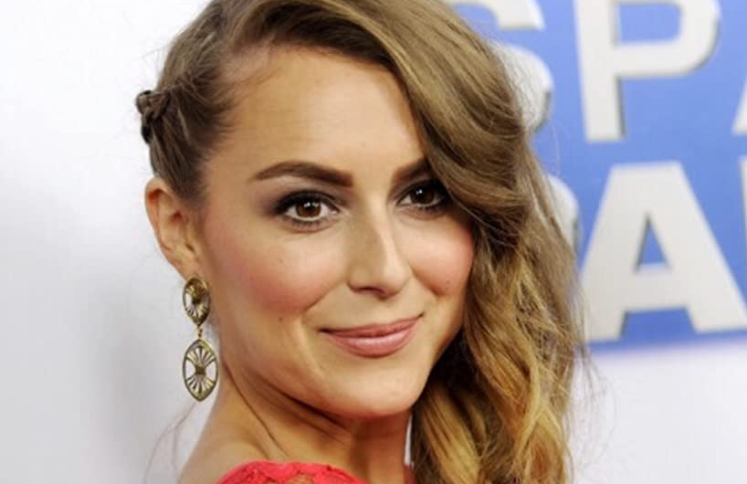 Alexa PenaVega Bio, Career, Family, Husband, Net Worth, Measurements