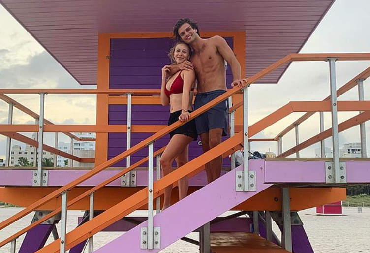 Amanda Anisimova with her boyfriend