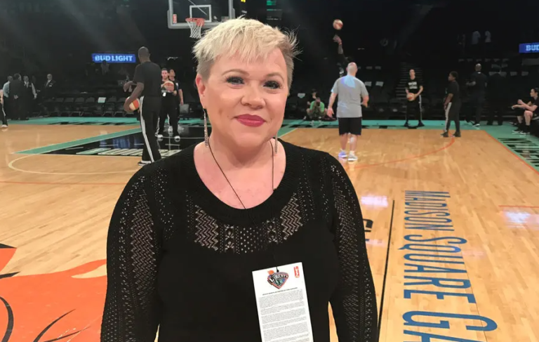 Holly Rowe Bio, Family, Career, Husband, Net Worth, Measurements